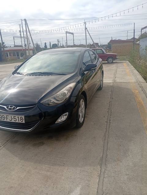 Hyundai Elantra: 1.9 l 2013 il Sedan — Унаалар