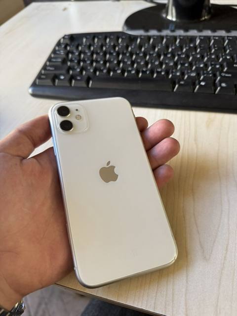 IPhone 11, 128 GB, Ağ, Simsiz şarj — 350 ₼ · Gəncə · Apple iPhone IPhone 11, 128 GB, Ağ, Simsiz şarj — Gəncə