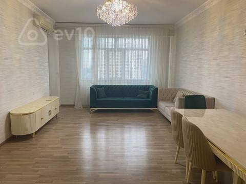 3 otaqlı mənzil, 135 m², cavadxan küç — kirayə — Bakı