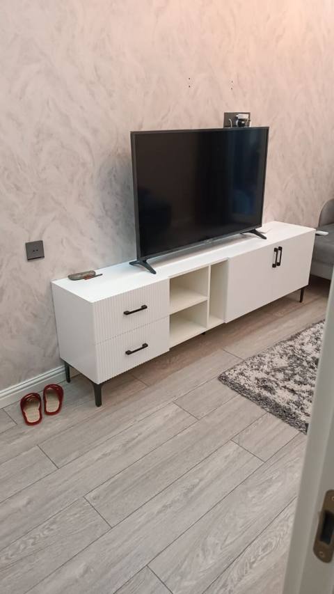 Mebel dəsti – müasir dizaynlı ağ rəngdə - Mətbəx mebeli: Divar və alt — 250 ₼ · Bakı · Qonaq otağı üçün Mebel dəsti – müasir dizaynlı ağ rəngdə - Mətbəx mebeli: Divar və alt — Bakı