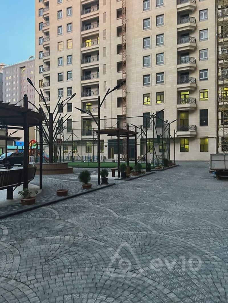 4 otaqlı mənzil, 212 m², Cəfər Cabbarlı — Mənzil, Bakı (2)