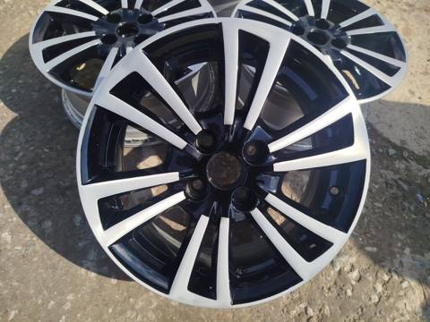 İşlənmiş Disk Hyundai R 15, 4 Boltlu — Bakı