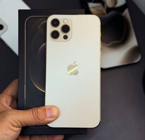 IPhone 12 Pro, 128 GB, Matte Gold, Zəmanət, Simsiz şarj, Face ID — 370 ₼ · Bakı · Apple iPhone IPhone 12 Pro, 128 GB, Matte Gold, Zəmanət, Simsiz şarj, Face ID — Bakı