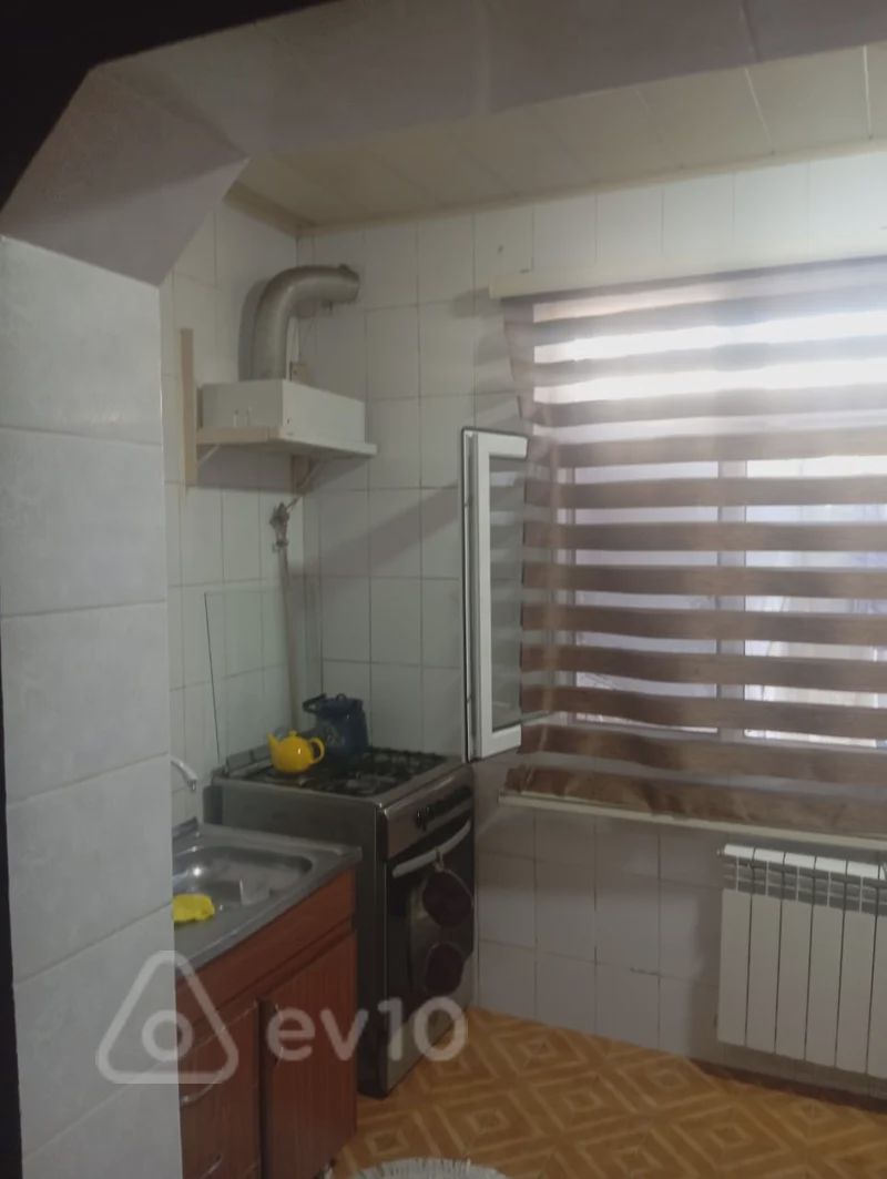 For sale: 4-room apartment (old building), 95 m² — Mənzil, Bakı (8)