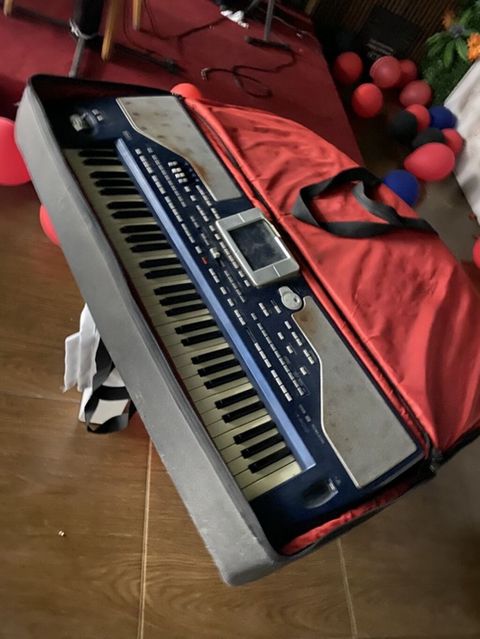 Elektron sintezator / aranjorman klaviatura təqdim olunur. Şəkillərdə — 800 ₼ · Digah · Pianino və digər klaviş alətləri Elektron sintezator / aranjorman klaviatura təqdim olunur. Şəkillərdə — Digah