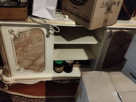 Klassik üslubda dekorativ komod/TV tumbası. - Material: taxta — Bakı