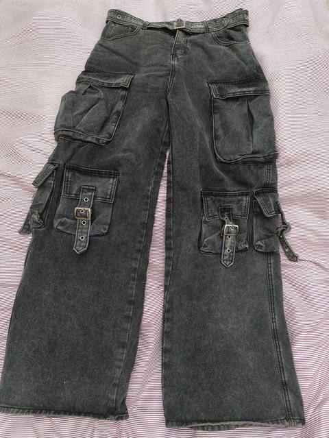 Qara yuyulmuş effekti olan denim cargo şalvar - Parça: qalın denim — Bakı