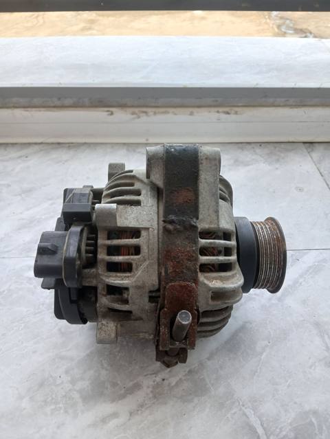 Avtomobil generatoru (alternator) - Korpus: alüminium gövdə, çox — Sumqayıt
