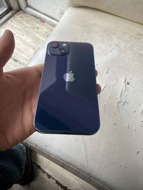 IPhone 13, Mavi, Face ID — 650 ₼ · Bakı · Apple iPhone IPhone 13, Mavi, Face ID — Bakı