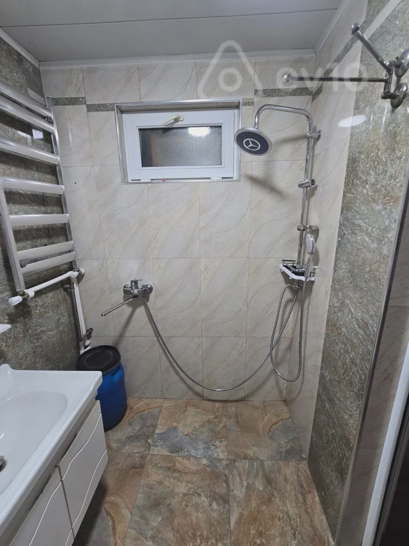 For rent: 4-room apartment (old building), 100 m² — Mənzil, Bakı (11)