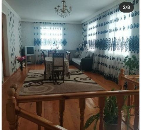 200 kv. m, 6 otaqlı — 300 ₼ · Gədəbəy · Ev, villa 200 kv. m, 6 otaqlı — Gədəbəy