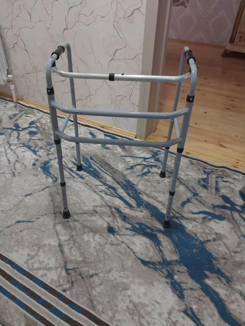 Gəzinti üçün dəstək çərçivəsi (walker) - Material: yüngül alüminium — Digah