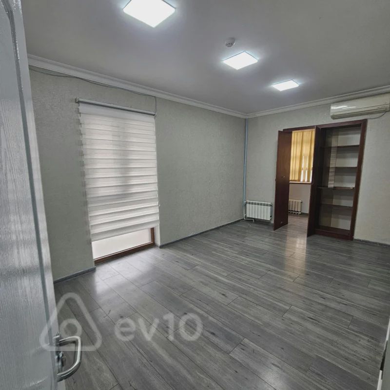 Ofis, 85 m², Xocalı prospekti — kirayə — Ofis, Bakı (10)