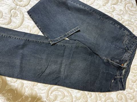 Klassik mavi denim şalvar - Kəsim: Düz/regular fit, rahat bel xətti — 12 ₼ · Bakı · Jins Klassik mavi denim şalvar - Kəsim: Düz/regular fit, rahat bel xətti — Bakı