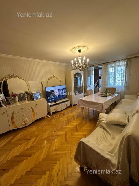 Satılır 3 otaqlı Bina evi menzil (Köhnə tikili), 65 m², Yasamal rayonu — Murad bəy