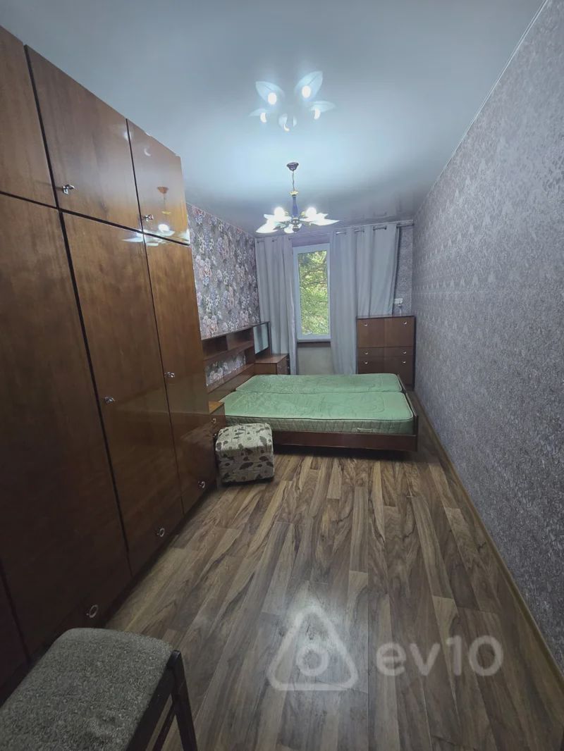 For rent: 4-room apartment (old building), 100 m² — Mənzil, Bakı (6)