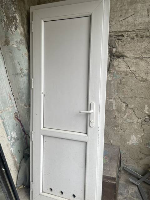 PVC qapı – ağ rəng ölucəl 2,25*80sm - Material: möhkəm PVC profillər — Bakı