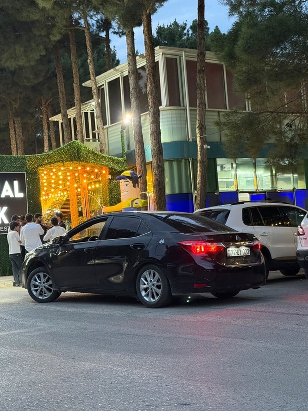 Toyota Corolla: 1.6 l 2014 il Sedan 77-UY-022 — Avtomobillər, Sumqayıt (9)