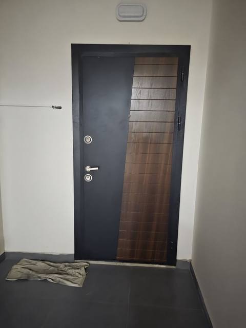 Mənzil üçün Yeni Giriş qapısı Glazok ilə, Zəmanətsiz, Ünvandan götürmə — 300 ₼ · Bakı · Pəncərələr, qapılar, balkonlar Mənzil üçün Yeni Giriş qapısı Glazok ilə, Zəmanətsiz, Ünvandan götürmə — Bakı