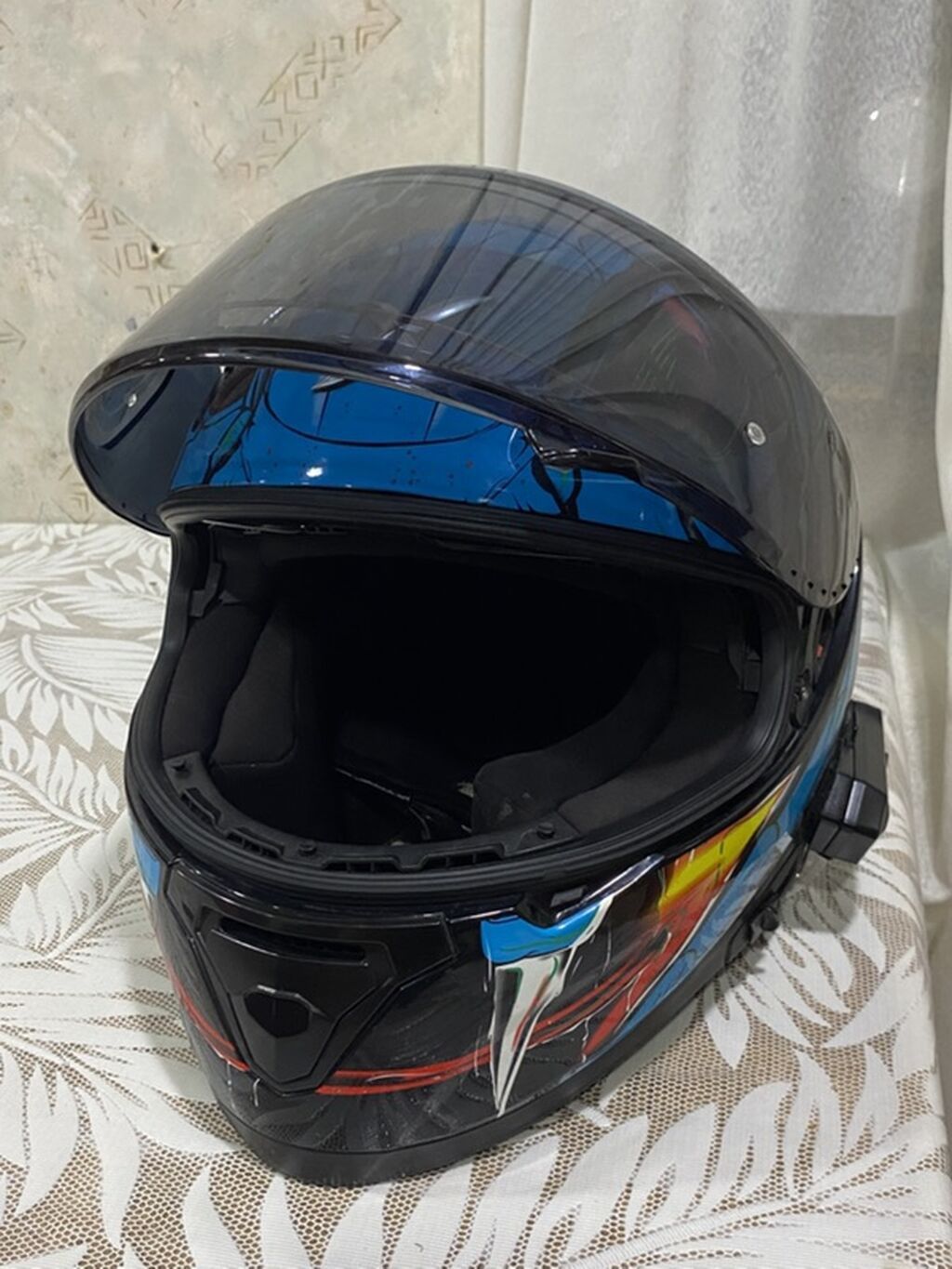 Axor Apex kaska heçbir problemi yoxdu az işlənib üstündə intercomda — Motosiklet geyimi, Bakı (5)