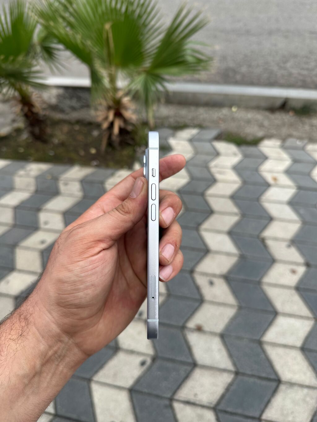 IPhone 15, Ağ, Face ID — Apple iPhone, Bakı (3)