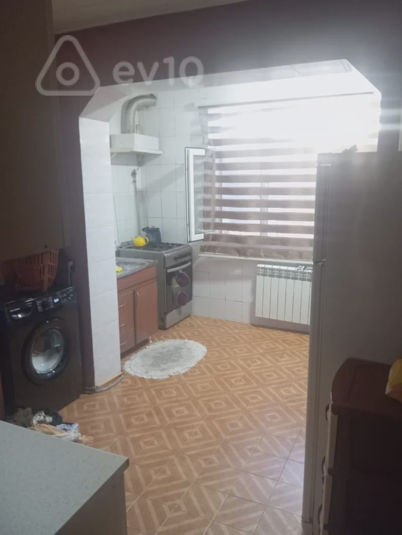 For sale: 4-room apartment (old building), 95 m² — Mənzil, Bakı (5)