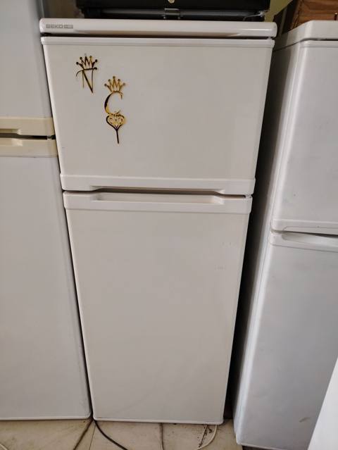 Beko iki qapılı soyuducu - Üst hissədə ayrı dondurucu bölməsi — 190 ₼ · Bakı · Soyuducular Beko iki qapılı soyuducu - Üst hissədə ayrı dondurucu bölməsi — Bakı
