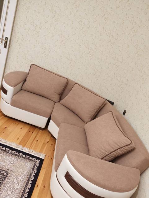 Künc divan - Qiymət: 150 AZN - Açılmır, baza yoxdur - Ümumi ölçü: 3 m — Bakı