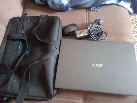 Acer noutbuk dəsti Komplekt: - Acer noutbuk (qara korpus, nazik və — Bakı