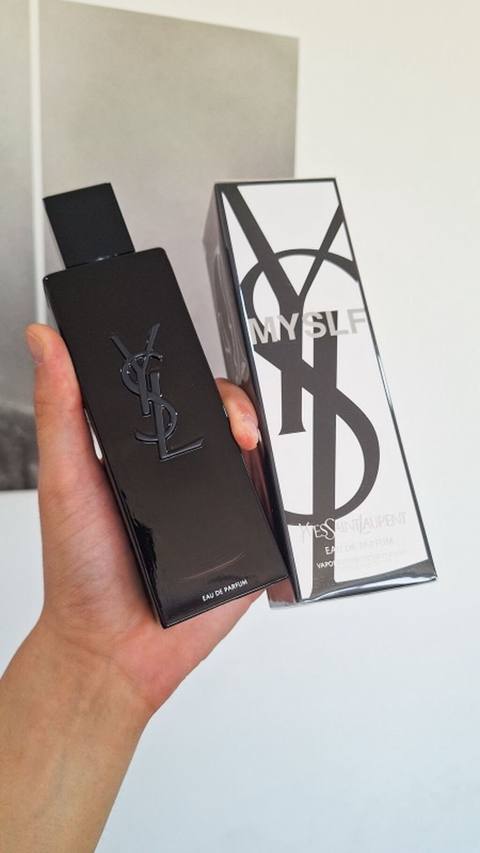 Yves Saint Laurent Myslf Eau de Parfum - Növ: Kişilər üçün Eau de — 260 ₼ · Bakı · Ətir Yves Saint Laurent Myslf Eau de Parfum - Növ: Kişilər üçün Eau de — Bakı