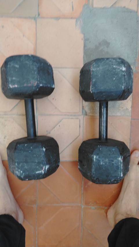 Məhsul: Dəmir dumbbell dəsti (2 ədəd) - Forma: Altıbucaqlı başlıqlar — 60 ₼ · Sumqayıt · Dumbbellər, barbelər, diskləri Məhsul: Dəmir dumbbell dəsti (2 ədəd) - Forma: Altıbucaqlı başlıqlar — Sumqayıt
