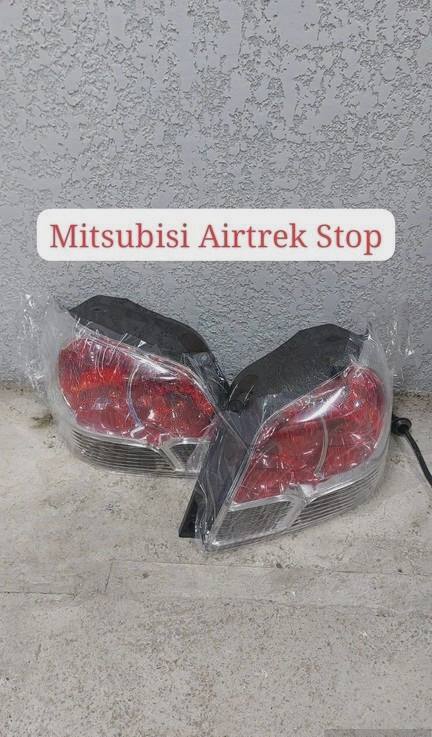 Stop işığı Mitsubishi Airtrek — Баку