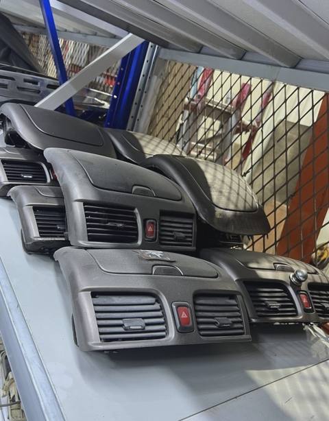 Şit qapağı Nissan Sunny — Cars