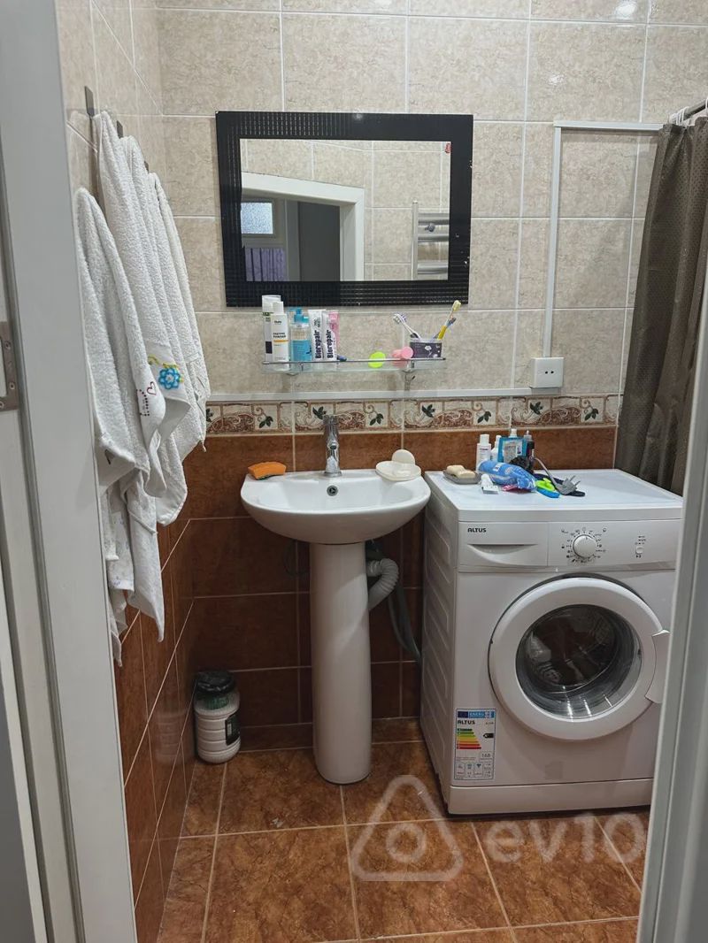 იყიდება 2-ოთახიანი apartment (old building), 48 მ² — Mənzil, Bakı (11)