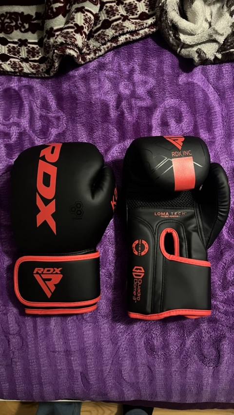 RDX boksqlovqları - Brend: RDX - Model xüsusiyyətləri: Loma Tech — 30 ₼ · Хырдалан · Döyüş sənətləri RDX boksqlovqları - Brend: RDX - Model xüsusiyyətləri: Loma Tech — Хырдалан
