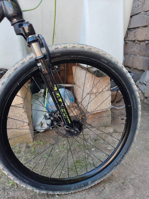 Bergsteiger 26” dağ velosipedi - Çərçivə: yüngül lehimli, qara-yaşıl — 150 ₼ · Fatmayı · Dağ velosipedləri Bergsteiger 26” dağ velosipedi - Çərçivə: yüngül lehimli, qara-yaşıl — Fatmayı