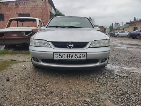 Opel Vectra: 1.8 l 1996 il 235697 km Sedan — 3 300 ₼ · 1996 · 235 697 km · Salyan · Avtomobillər Opel Vectra: 1.8 l 1996 il 235697 km Sedan — Salyan