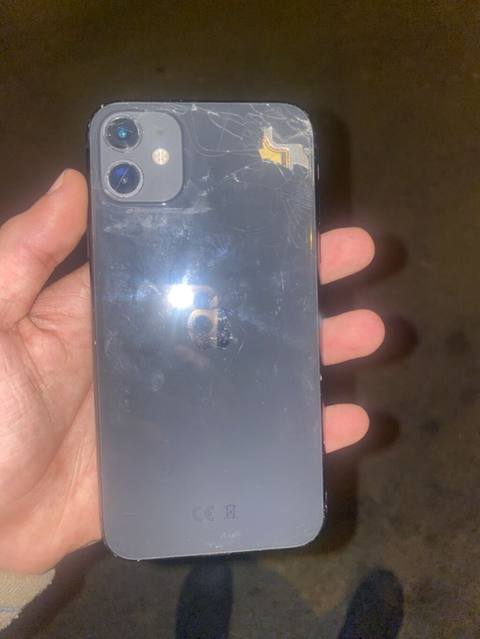 IPhone 11, 64 GB, Qara, Face ID — Saray