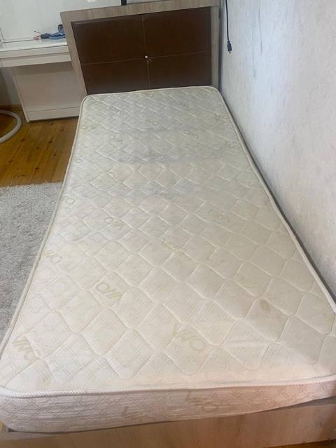 İşlənmiş, Təknəfərlik çarpayı, Bazasız, Matras ilə — 80 ₼ · Bakı · Yataqlar İşlənmiş, Təknəfərlik çarpayı, Bazasız, Matras ilə — Bakı