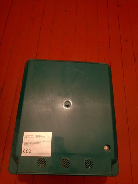 120 yumurta tutur İşıq sönəndə akmulyatorla işləyir Heçbir problemi — Bərdə