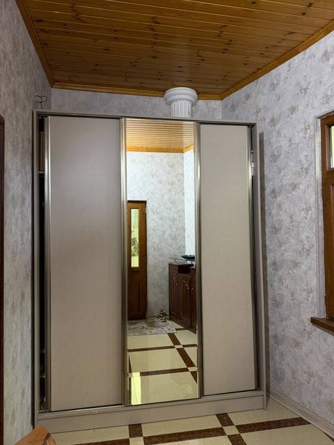 Yenidən Endirim edildi 220azn Dolab ela veziyetde — 220 ₼ · Bakı · Xol üçün Yenidən Endirim edildi 220azn Dolab ela veziyetde — Bakı