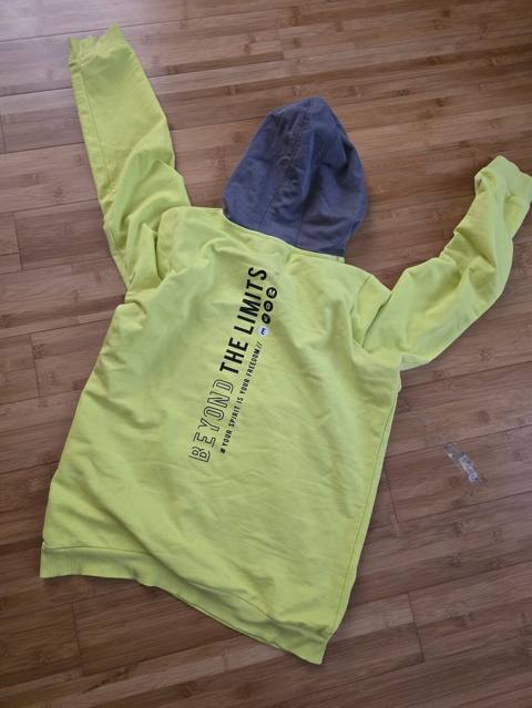 LC Waikiki uşaq hudisi – 11-12 yaş - Model: kapüşonlu sweatshirt — 6 ₼ · Digah · Uşaq geyimi LC Waikiki uşaq hudisi – 11-12 yaş - Model: kapüşonlu sweatshirt — Digah