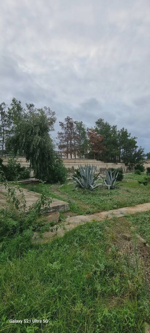 4 otaqlı həyət evi 300 m² satılır Bakı, Xəzər r — 350 000 ₼ · Bakı · Ev, villa 4 otaqlı həyət evi 300 m² satılır Bakı, Xəzər r — Bakı