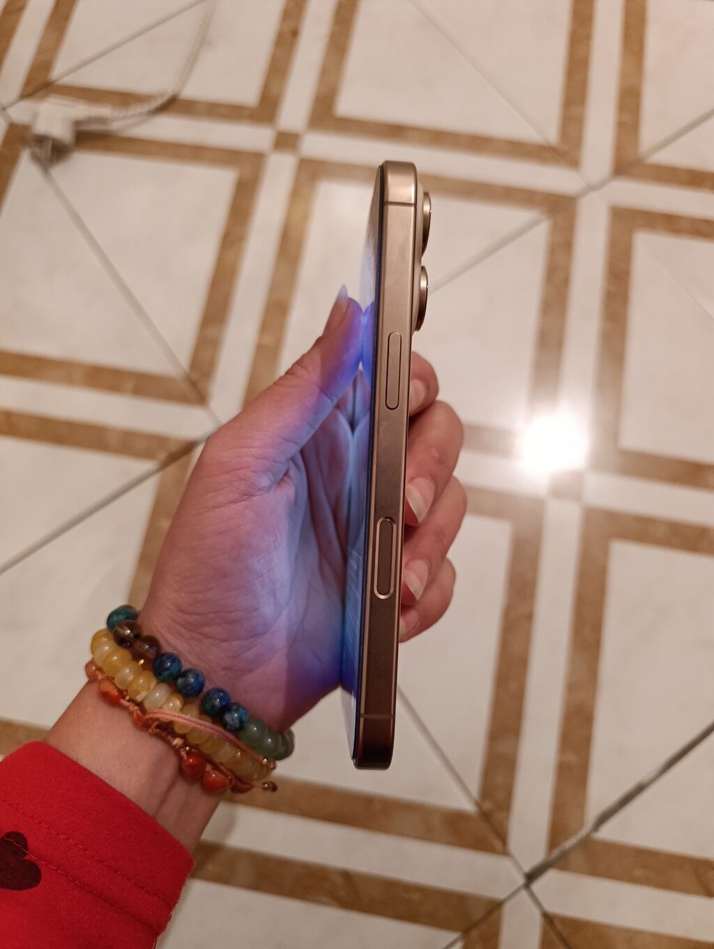 IPhone 16 Pro, Qızılı, Face ID — Apple iPhone, Bakı (6)