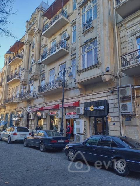 3 otaqlı mənzil, 45 m², Nizami küçəsi, 340-cı məhəllə. — kirayə — Bakı