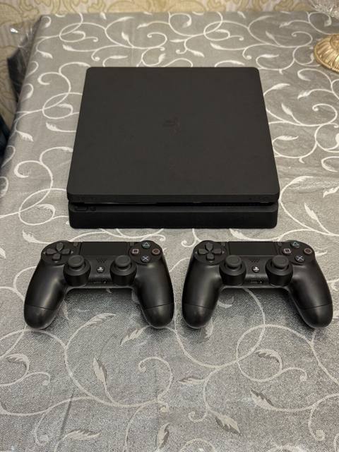 Playstation 4 Slim 500GB hec bir problemi yoxdur,ela — 380 ₼ · Баку, Nəsimi · Oyun konsolları Playstation 4 Slim 500GB hec bir problemi yoxdur,ela — Баку