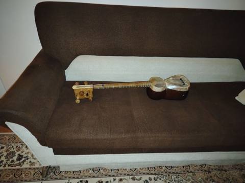 Tar – Azərbaycan milli simli musiqi aləti - Korpus: ənənəvi iki — 180 ₼ · Biləsuvar · Gitarlar və digər simli alətlər Tar – Azərbaycan milli simli musiqi aləti - Korpus: ənənəvi iki — Biləsuvar