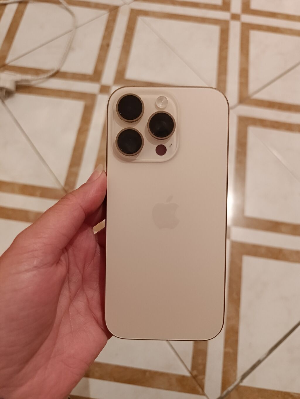 IPhone 16 Pro, Qızılı, Face ID — Apple iPhone, Bakı (4)