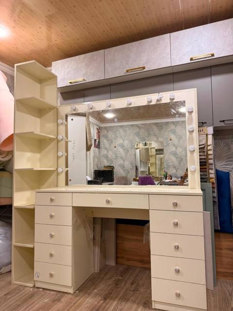 Satılır Salon güzgüsü Yenidir Dəyərindən ucuz qiymətə — 350 ₼ · Digah · Salon mebeli Satılır Salon güzgüsü Yenidir Dəyərindən ucuz qiymətə — Digah