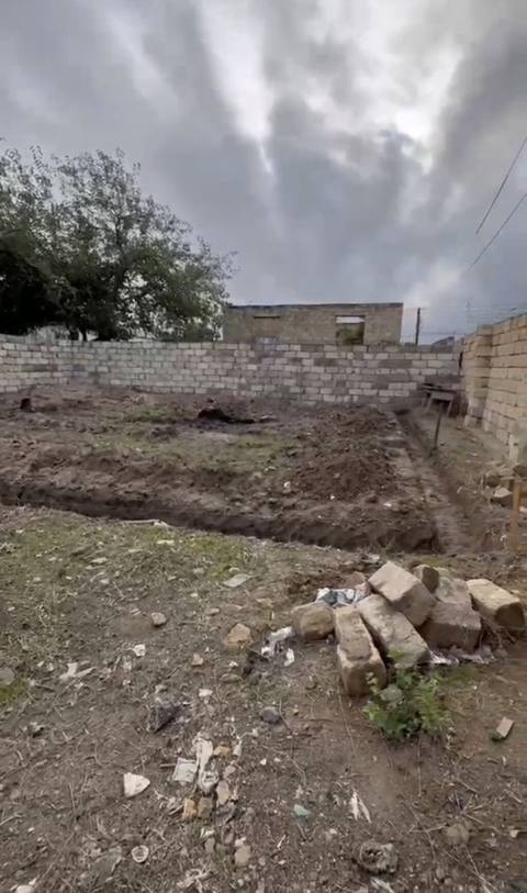 2 sot, Tikinti — Sumqayıt